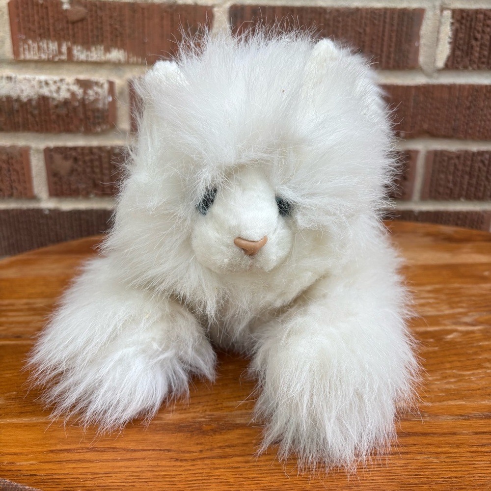 Vintage Russ Berrie Green Eyed Nikki Kitten Cat  Collectors Plush Toy 16 in